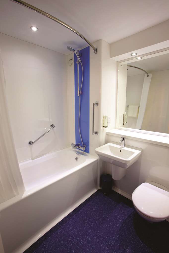 Travelodge Central Лестер Номер фото